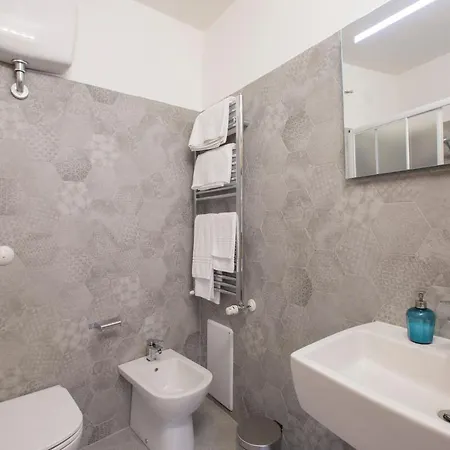 Guest house Bed & Basta 2*