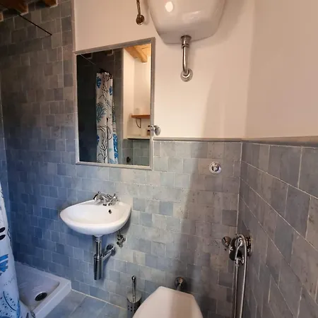 Bed & Basta ゲストハウス Allerona